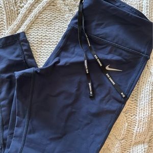 Nike Cropped Leggings